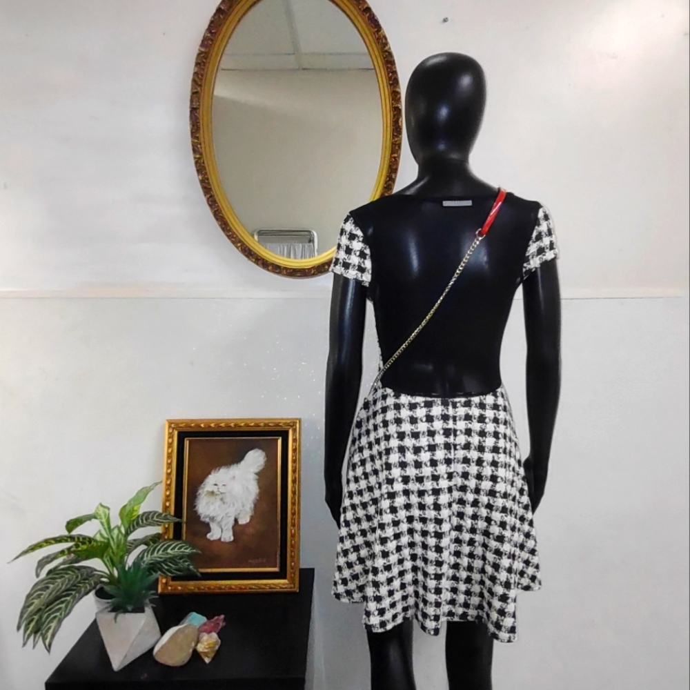 HOUNDSTOOTH DRESS - Picture 6 of 6